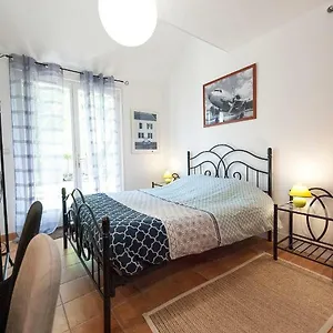  Appartement Au Calme, Dans Village Tranquille France